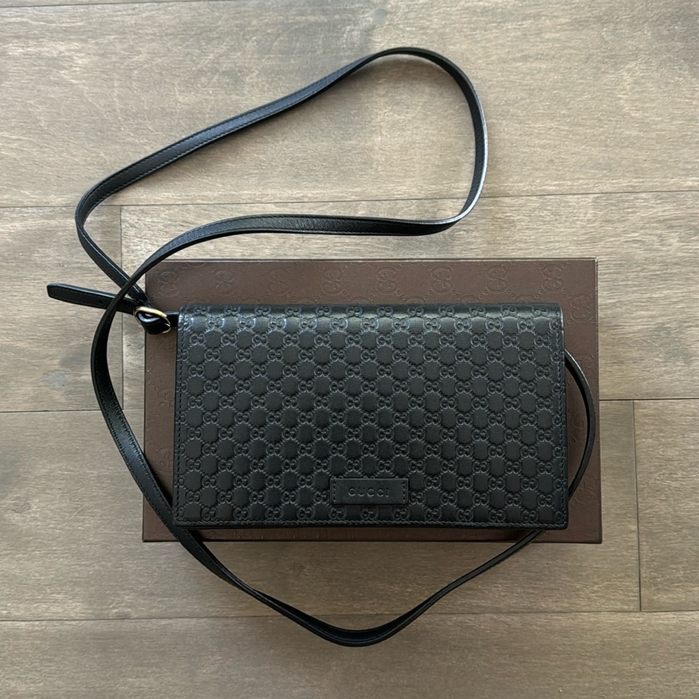 GUCCI Microguccisima Black Leather Crossbody Bag